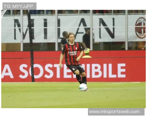 米兰新星里奇首球闪耀赛场跑动12公里传球成功率高达97 米兰新星里奇首球闪耀赛场跑动12公里传球成功率高达97