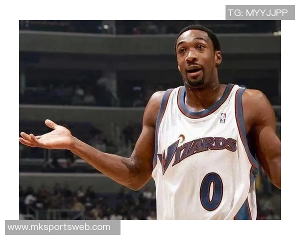 阿里纳斯批评文班训练方式称其效果如同家庭主妇的努力无济于事 阿里纳斯批评文班训练方式称其效果如同家庭主妇的努力无济于事