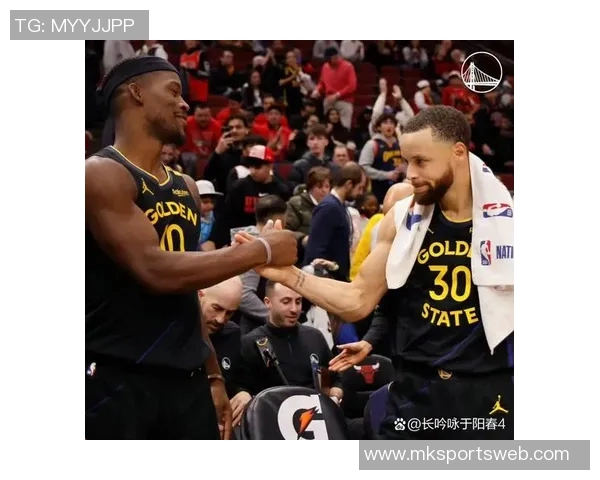 微笑刺客与库里：追梦勇士的控卫之道与得分型控球后卫的魅力解析