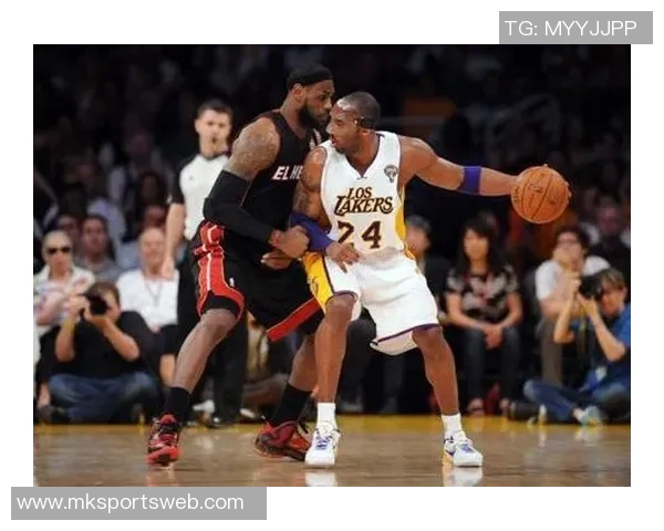 夸梅痛批湖人管理层将科比更衣室位置让给詹姆斯是对历史的亵渎