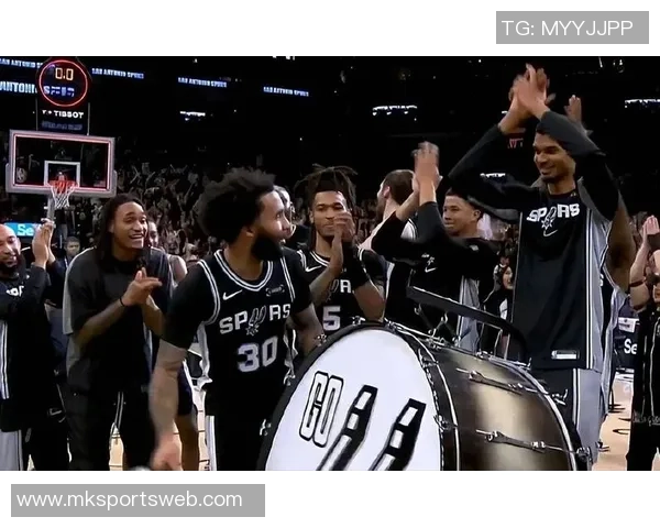 尼克斯与马刺比赛裁判报告揭示争议判罚巴恩斯防守未犯规引发热议