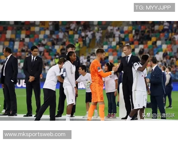 本赛季欧冠门将零封统计拉亚领跑维卡里奥紧随其后