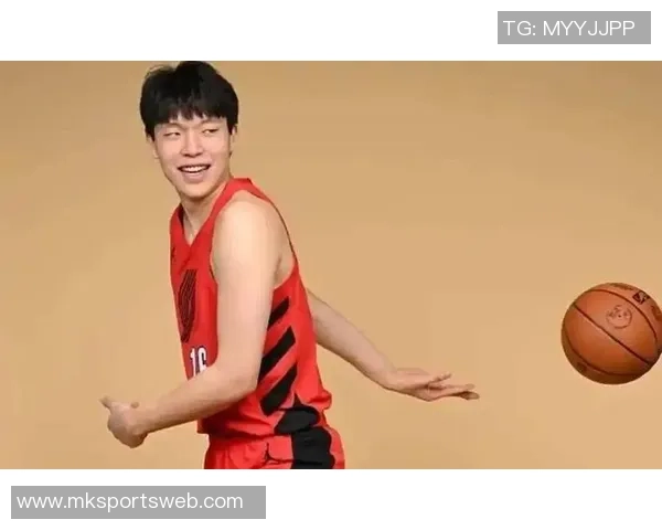 杨瀚森半场6分钟表现亮眼贡献全队唯一赢分助力球队逆转局势 杨瀚森半场6分钟表现亮眼贡献全队唯一赢分助力球队逆转局势