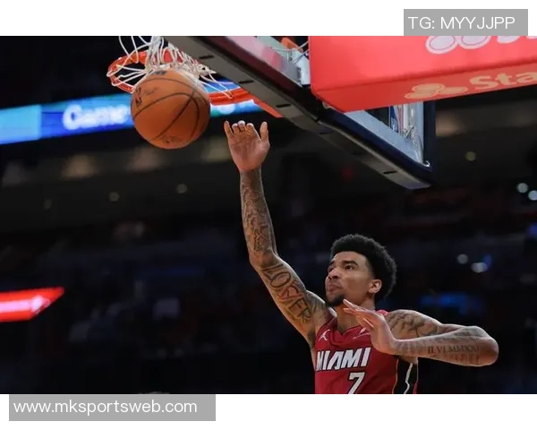 热火全队齐发力半场9人得分5人上双展现团队实力